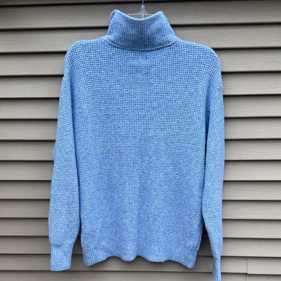 Aerie CozyUp Waffle Button Sweater in a light blue color Size XS (oversized) - Picture 9 of 9